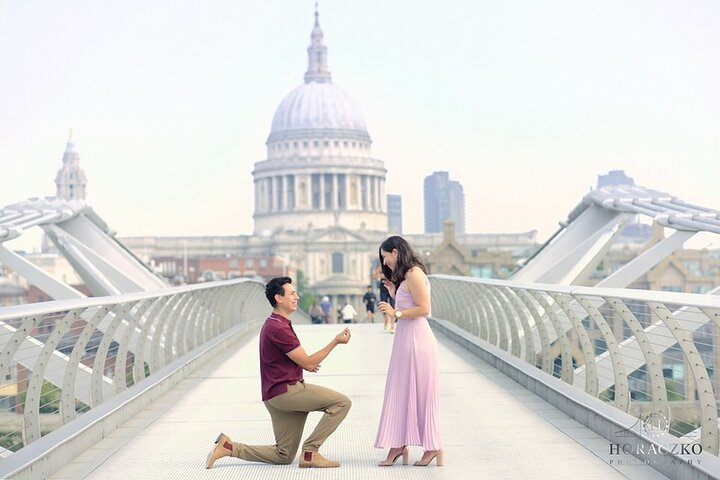 London Engagement / Secret Marriage Proposal near St Paul's Cathedral  - Photo 1 of 6